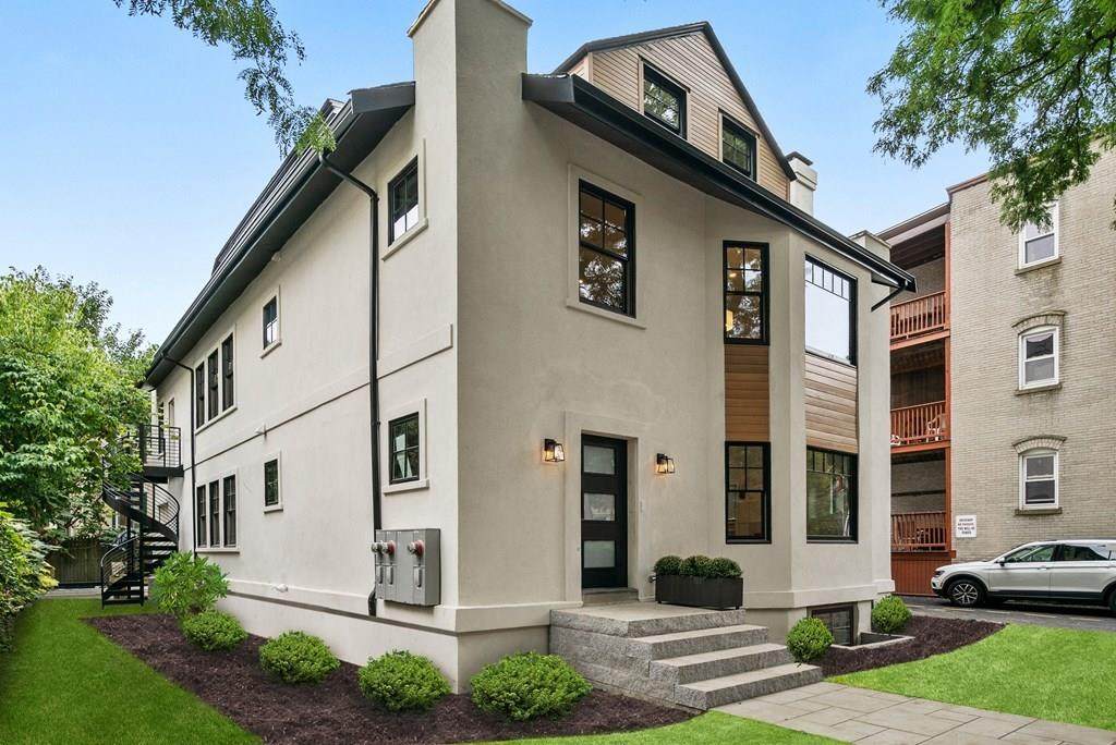163 Thorndike Street - Photo 1