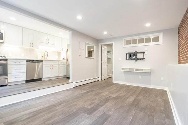 32 Braddock Park - Photo 1