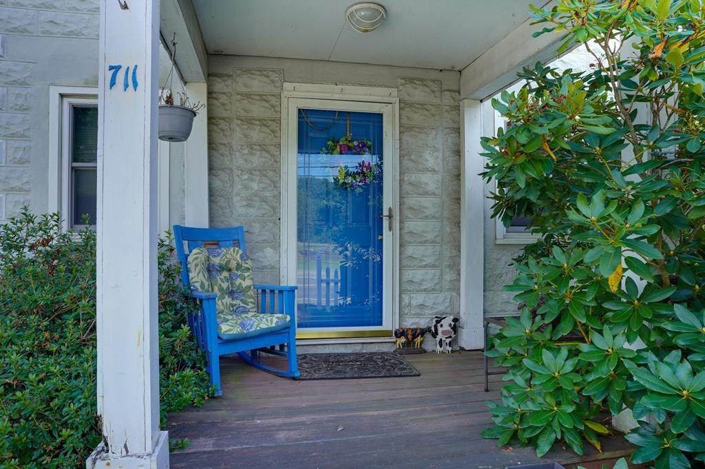 711 Pulaski Blvd - Photo 1