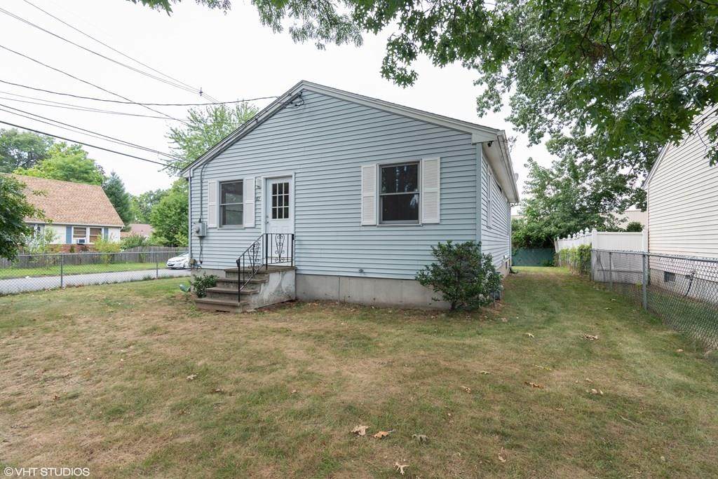 82 Fargo St - Photo 1