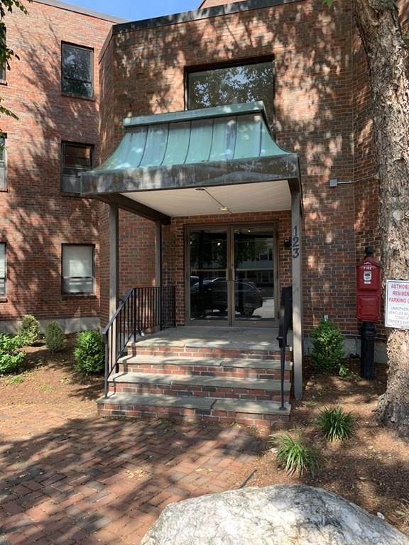 123 Elm St - Photo 1