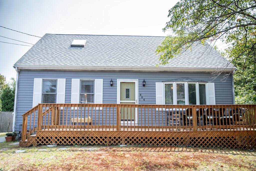 464 Lynn St - Photo 1