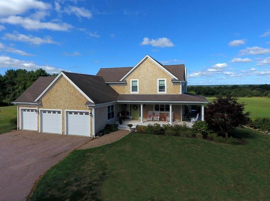 555 Pine Hill Road - Photo 1
