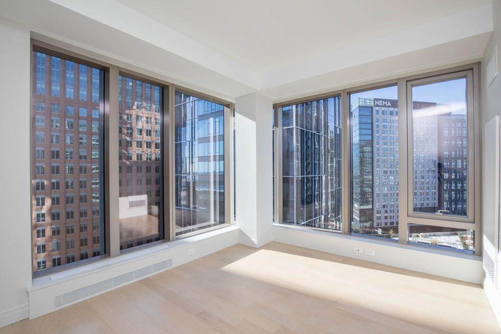 133 Seaport Boulevard - Photo 1
