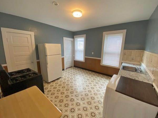 24 Hinckley Street - Photo 1