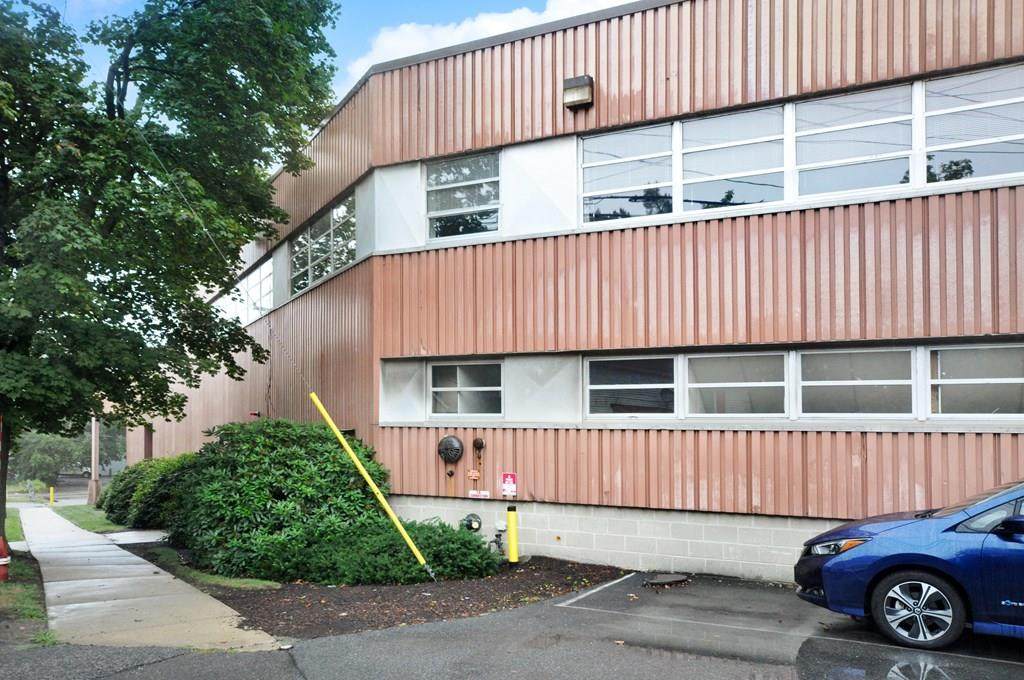 60 Lowell Street - Photo 1
