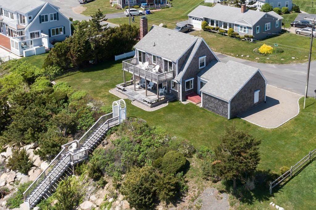 80 Captains Row - Photo 1