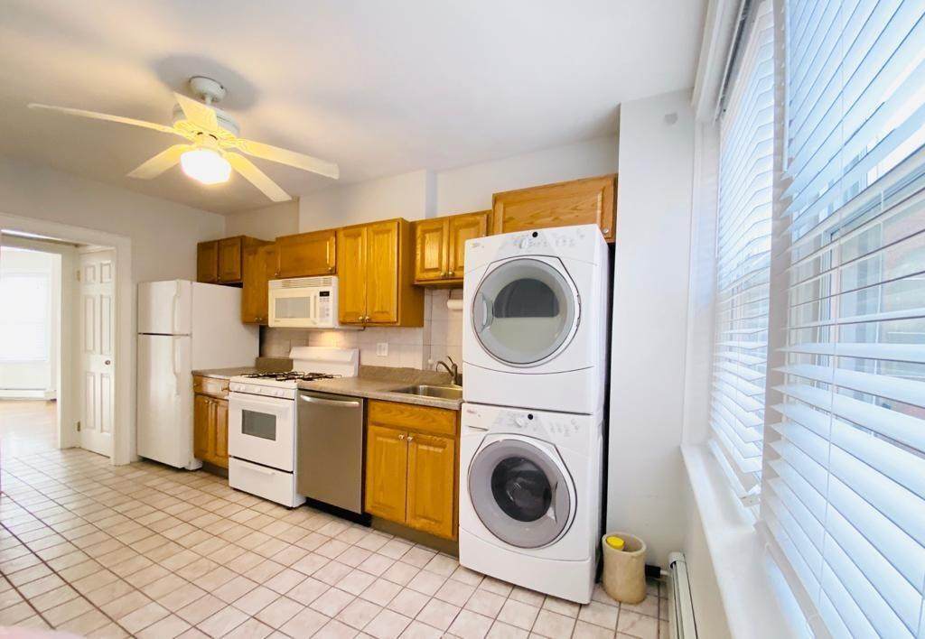 242 North St - Photo 1