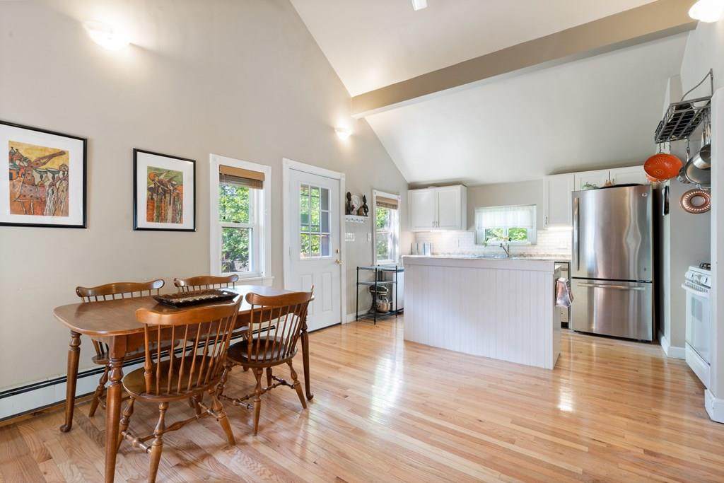 206 Rindge - Photo 1
