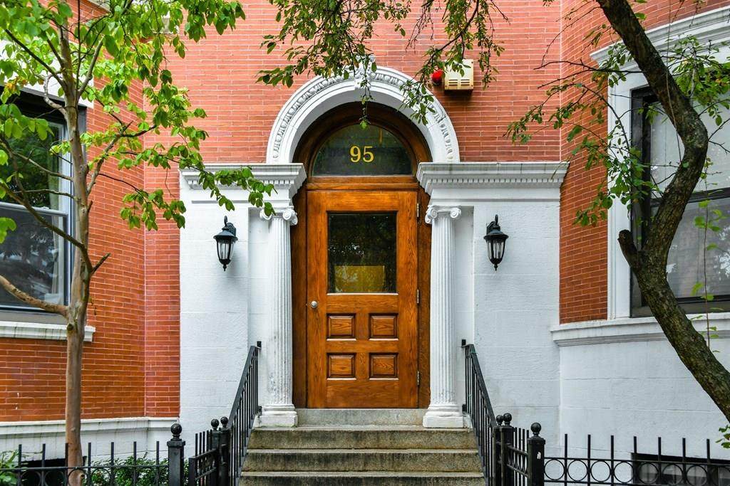 95 Gainsborough St - Photo 1