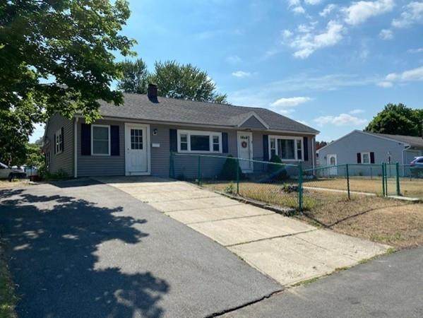 8 Crestwood Circle - Photo 1