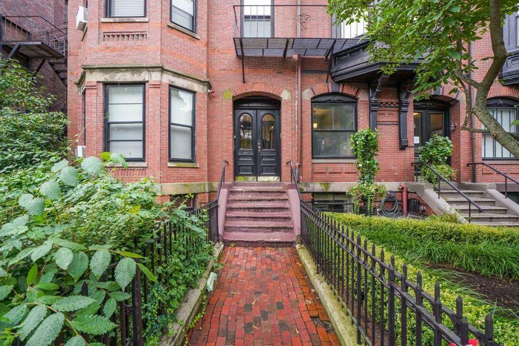 284 Marlborough - Photo 1