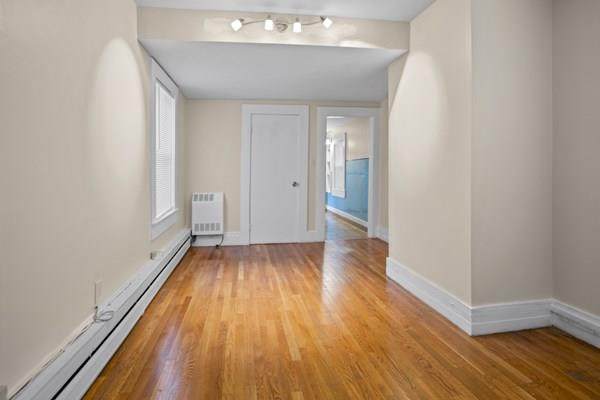 1075 Washington - Photo 1