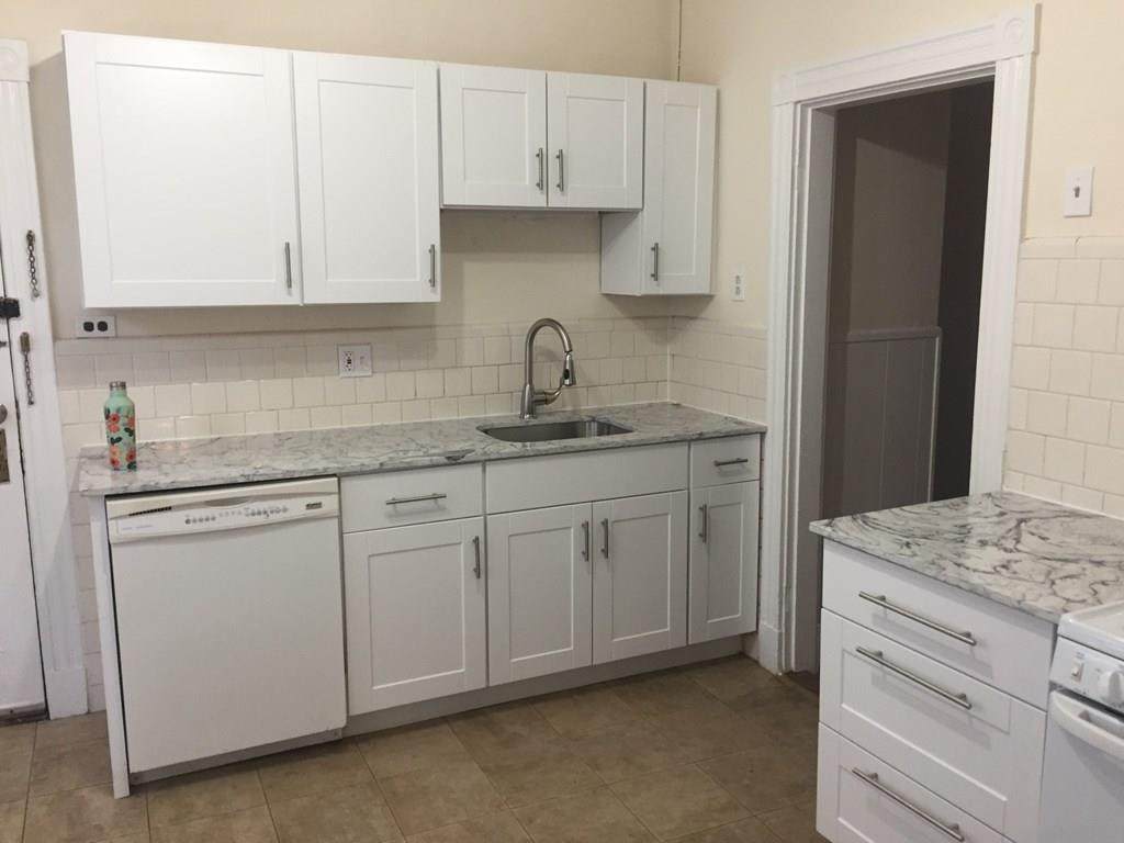 187 Powder House Blvd - Photo 1