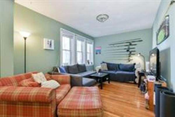 1666 Commonwealth - Photo 1