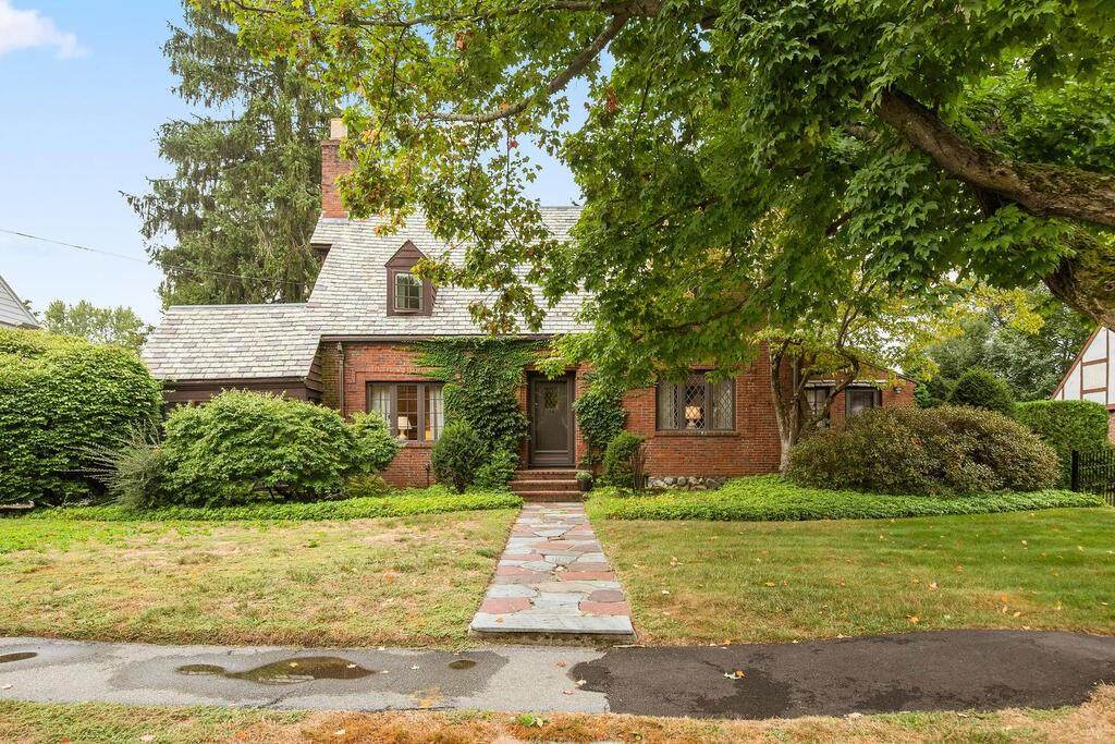 18 Marmion Road - Photo 1