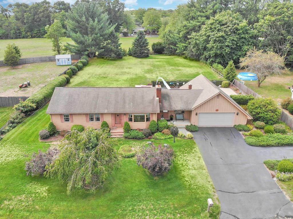 58 Hayes Ave - Photo 1
