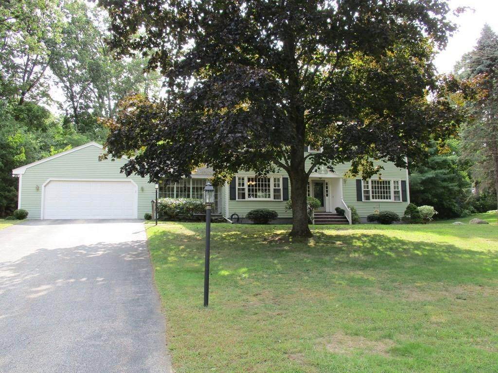 8 Ray Hill Drive - Photo 1