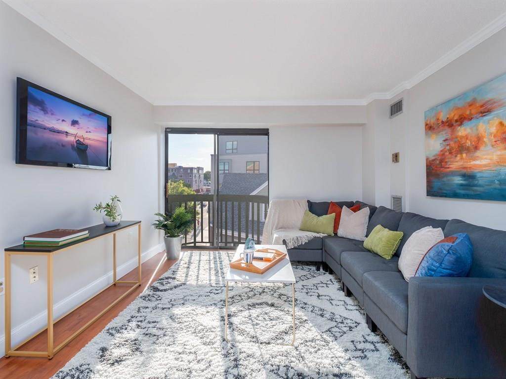 15 N Beacon St - Photo 1