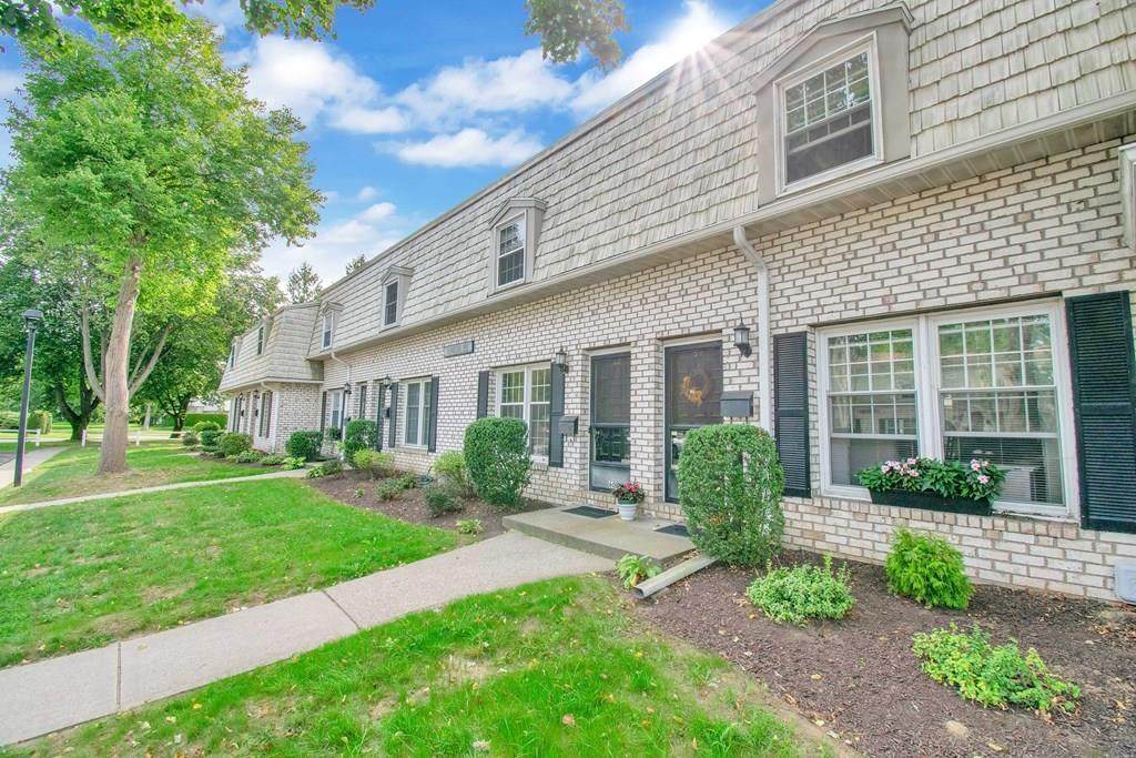 60 Corey Colonial - Photo 1