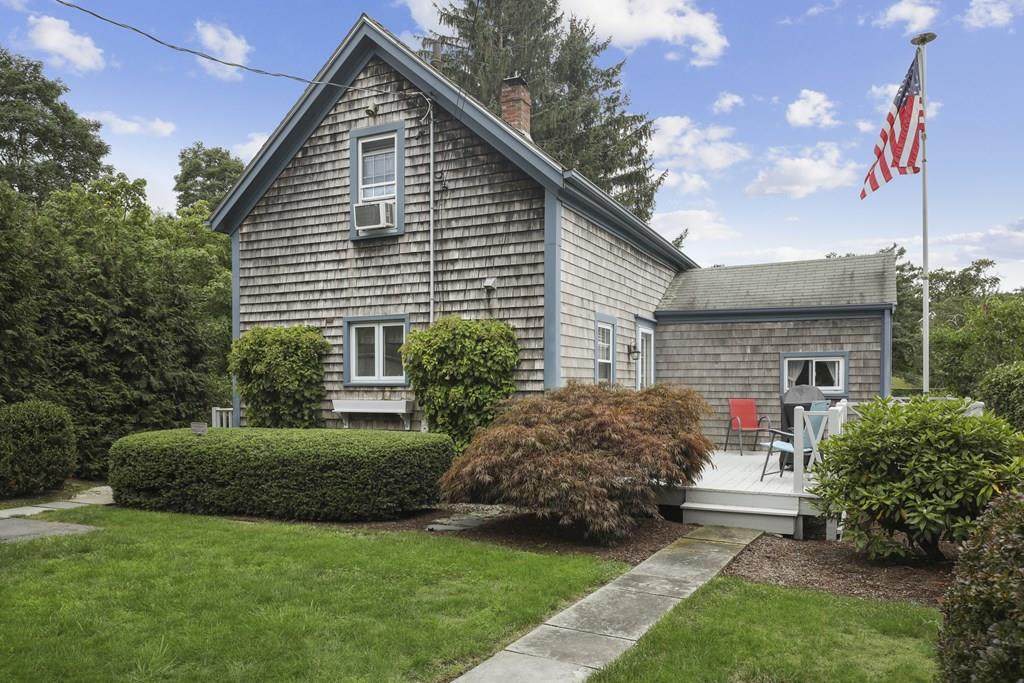 7 S Pond Rd - Photo 1