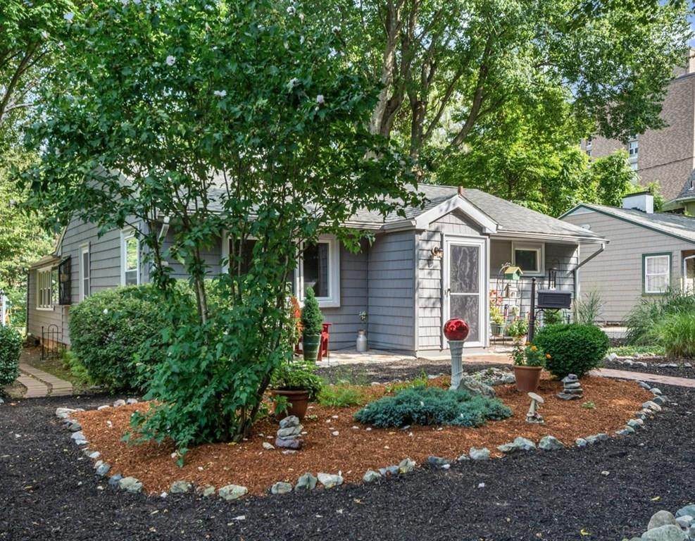 67 Greenwood Street - Photo 1