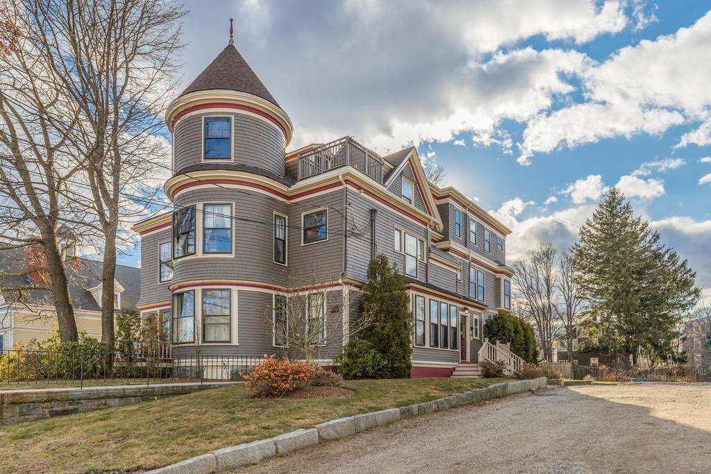 254 Lafayette St - Photo 1