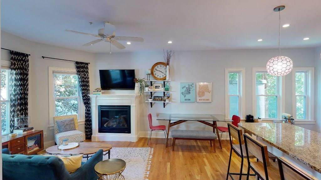 46 Symmes St - Photo 1