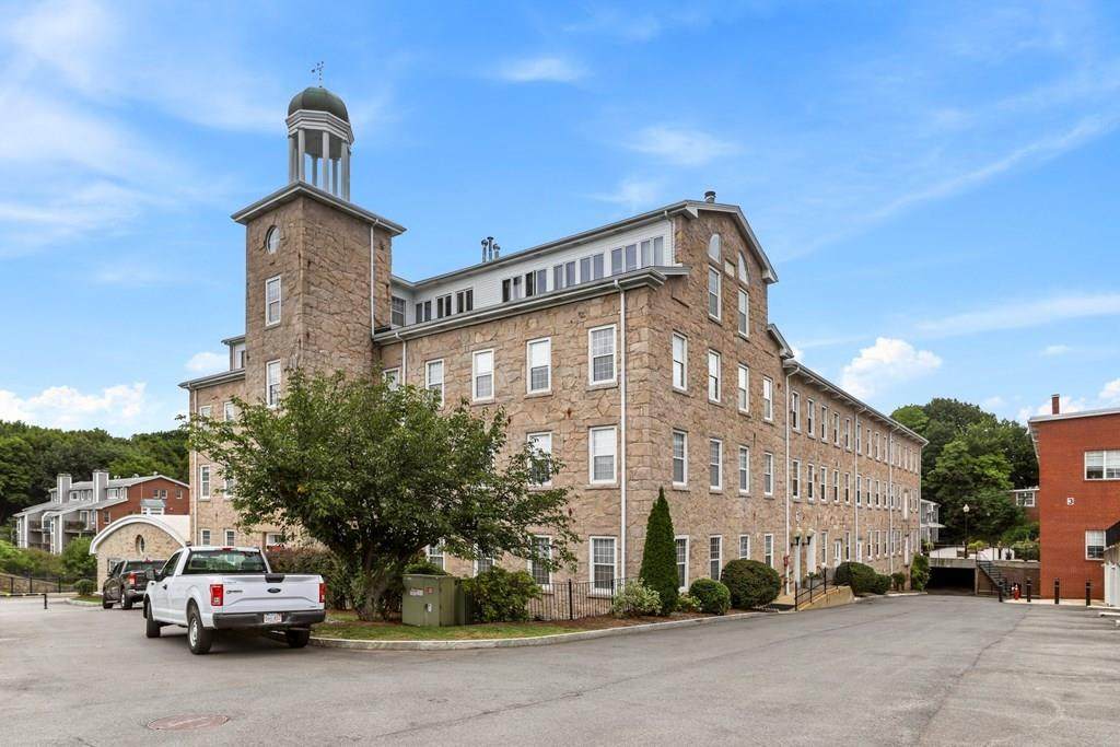 7 S Stone Mill Dr - Photo 1