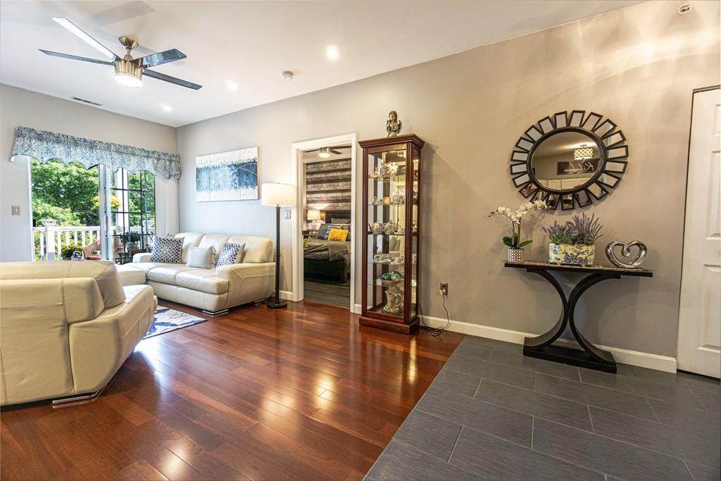 23 Hampshire Road - Photo 1