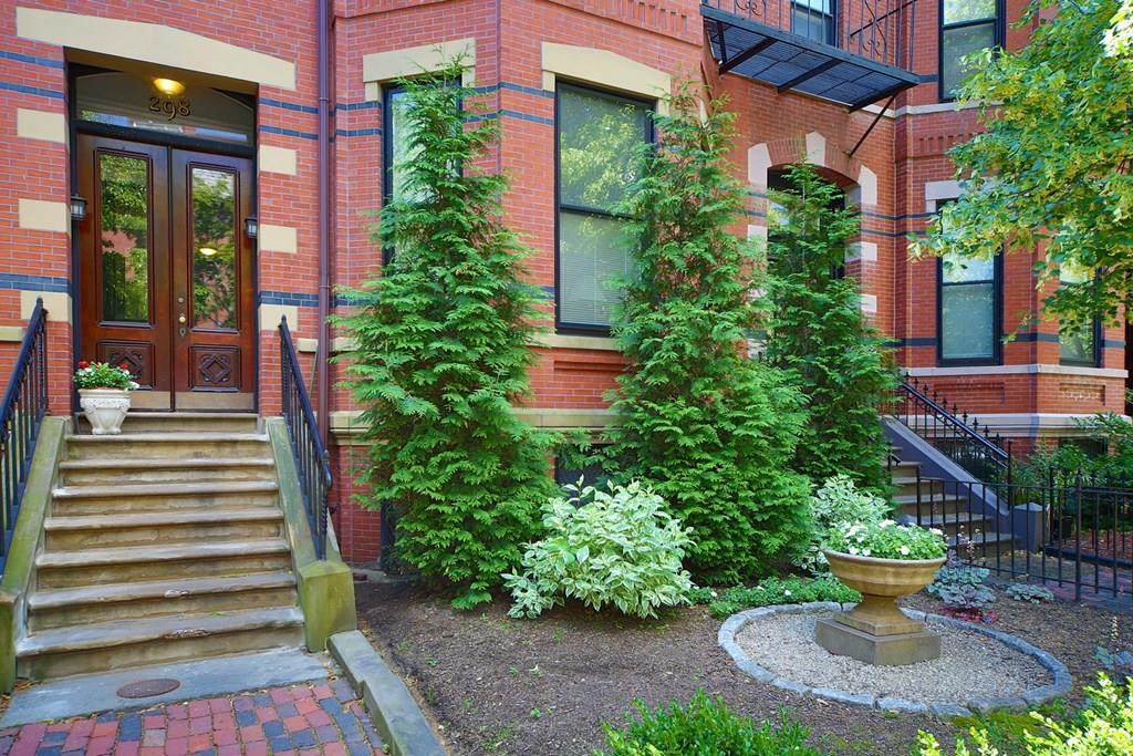 298 Marlborough St - Photo 1