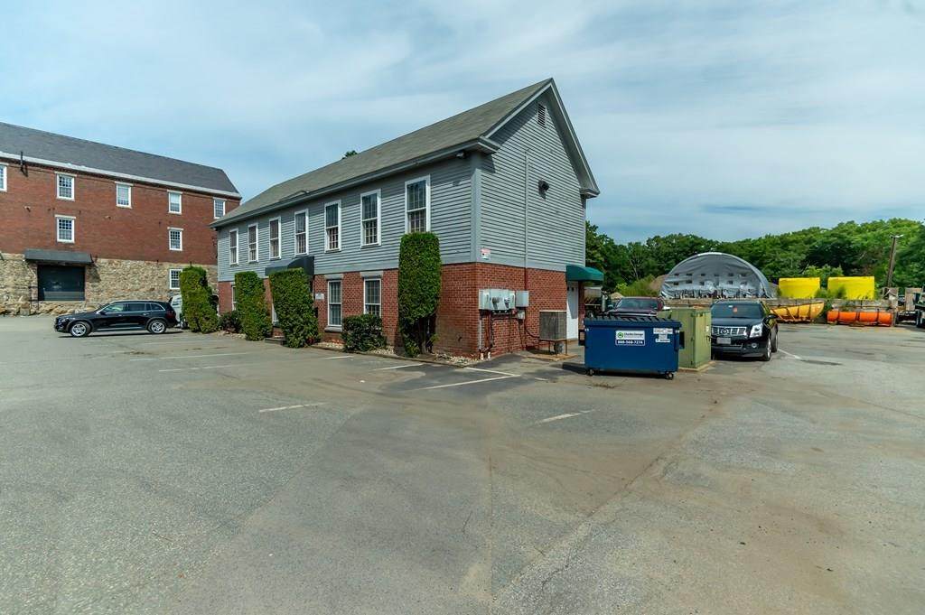 206 Andover Street - Photo 1