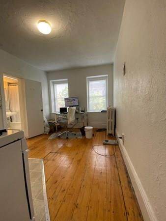 19 South Russell (No Fee) - Photo 1