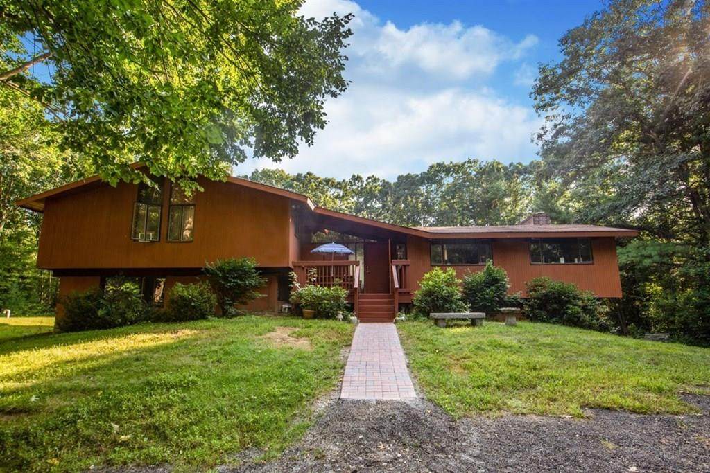 659 Forest - Photo 1