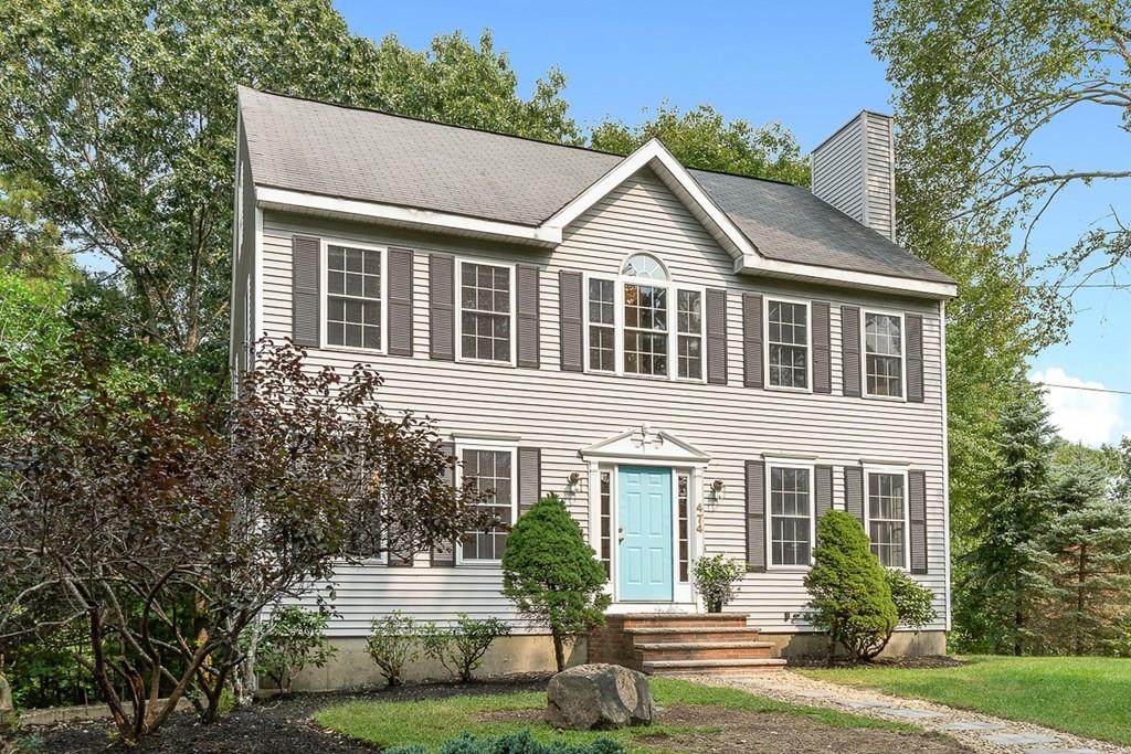 474 Salem Street - Photo 1