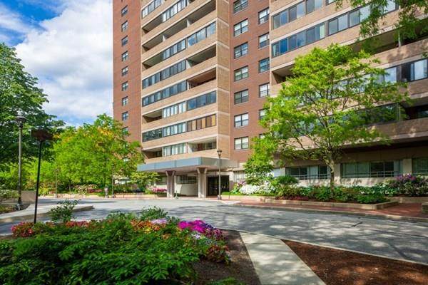 2 Hawthorne Place - Photo 1