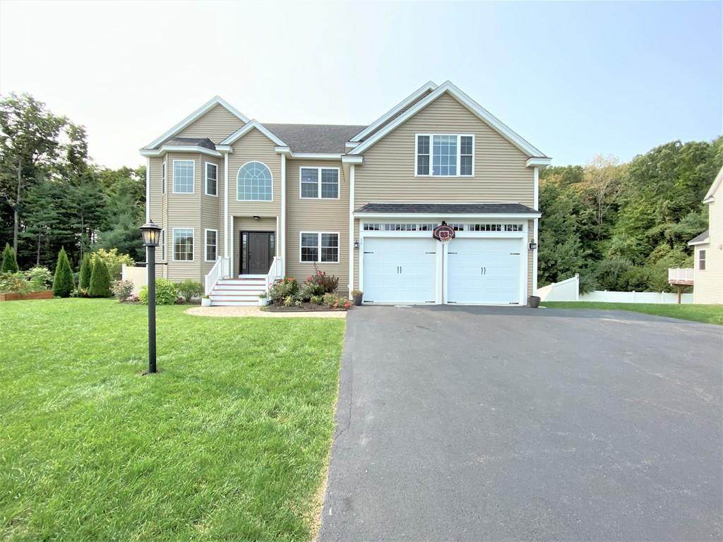 15 Crystal Cir - Photo 1