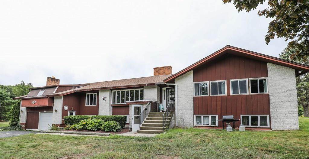 1480 Lancaster Ave - Photo 1