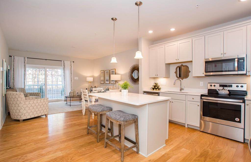 230 Martins Landing - Photo 1