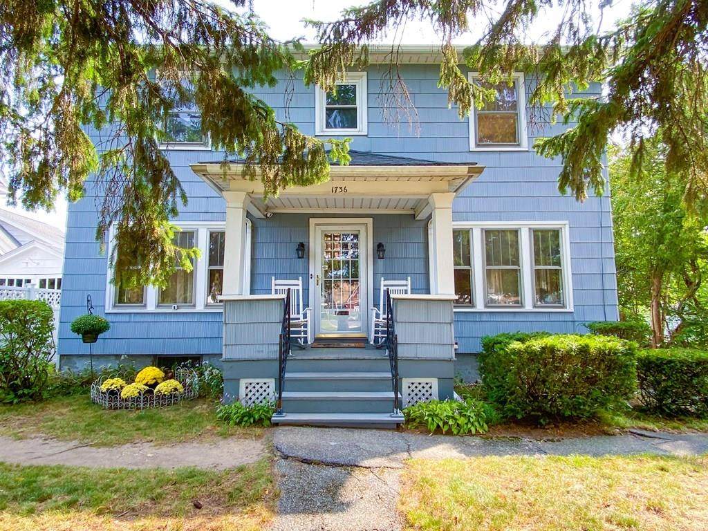 1736 Northampton St - Photo 1