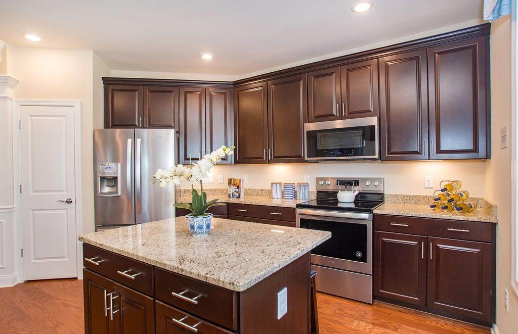 230 Martins Landing - Photo 1