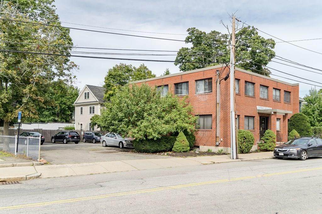 505 Waltham Street - Photo 1