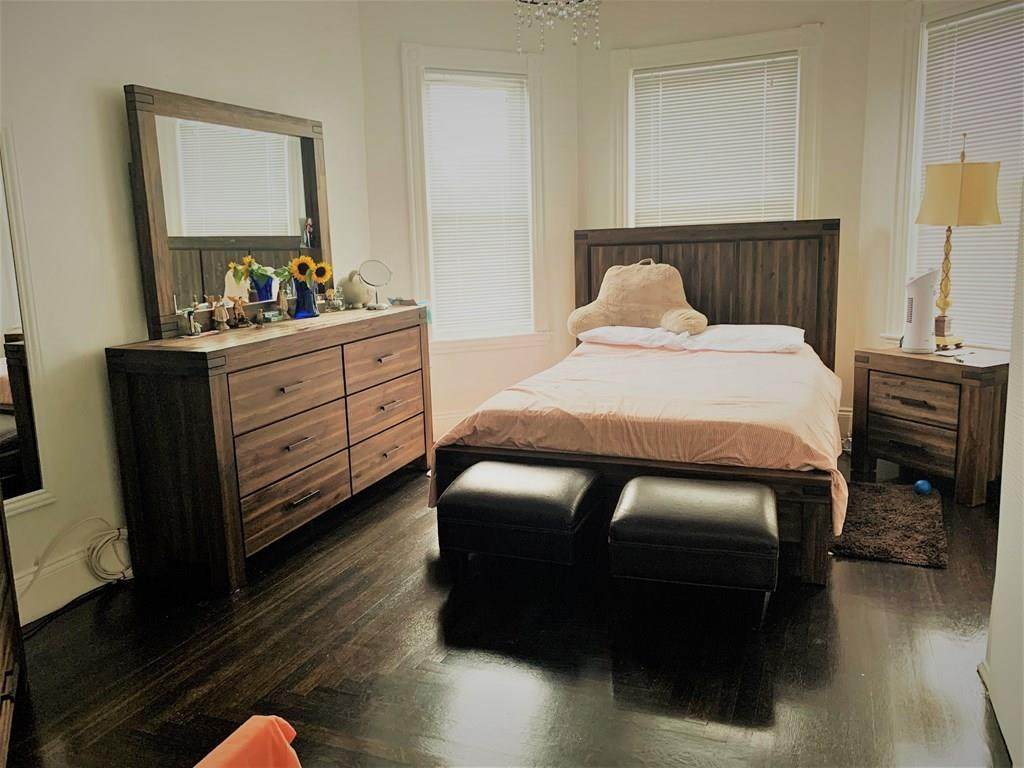 268 Maverick Street - Photo 1