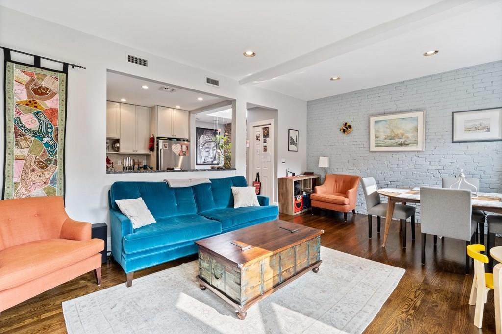 47 Saint Botolph Street - Photo 1