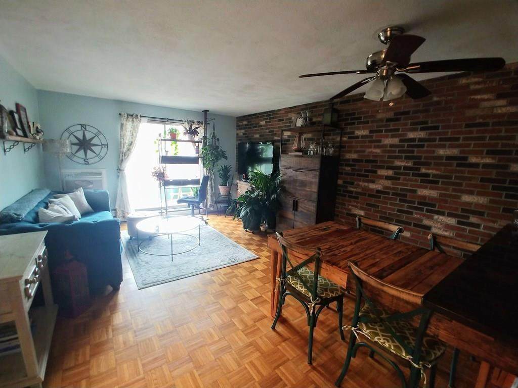 18 Pond Street - Photo 1