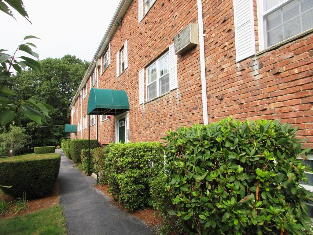 158 Boston Post Road East - Photo 1