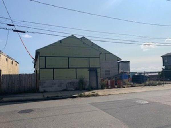 1510 Padanaram Ave - Photo 1