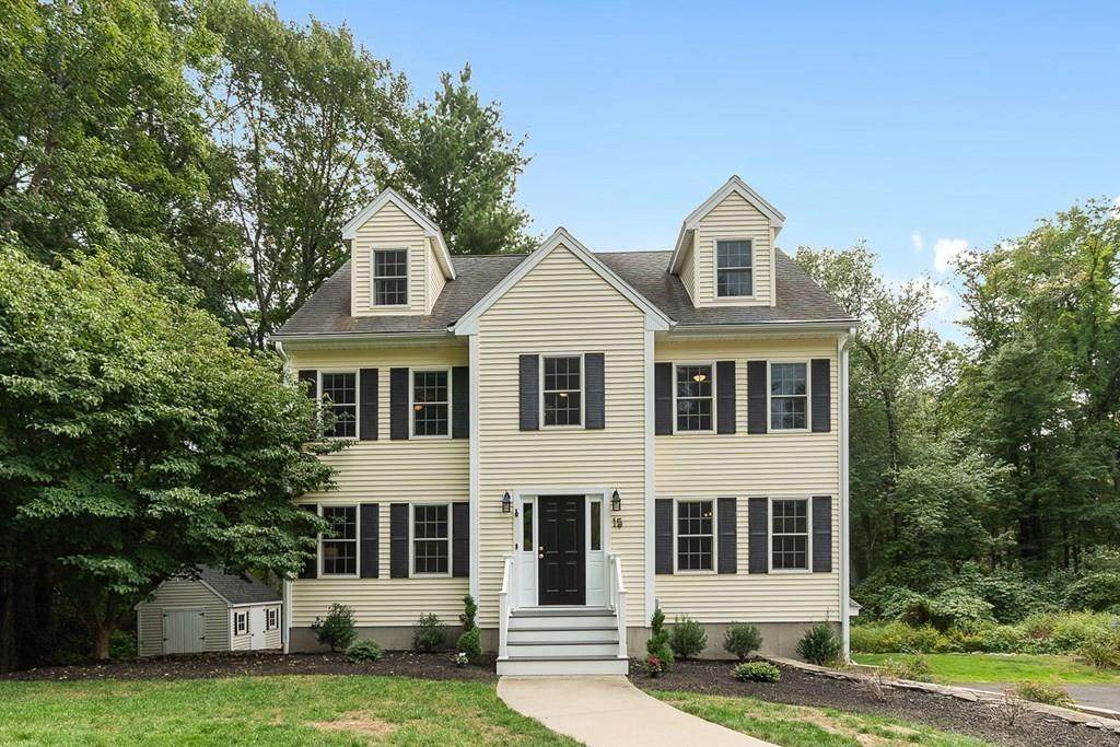 15 Lawrence Ct - Photo 1