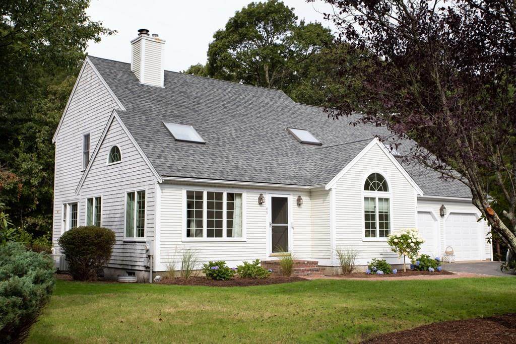 45 Pondside Circle - Photo 1