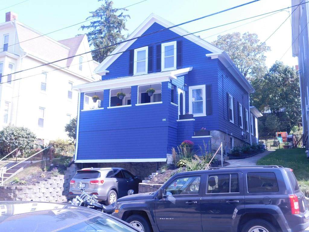 195 Barnaby St - Photo 1